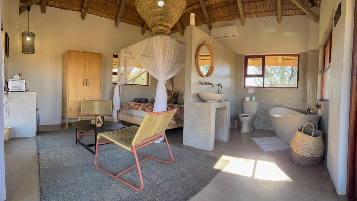Tzamenkomst River Lodge Colesberg Ngoại thất bức ảnh