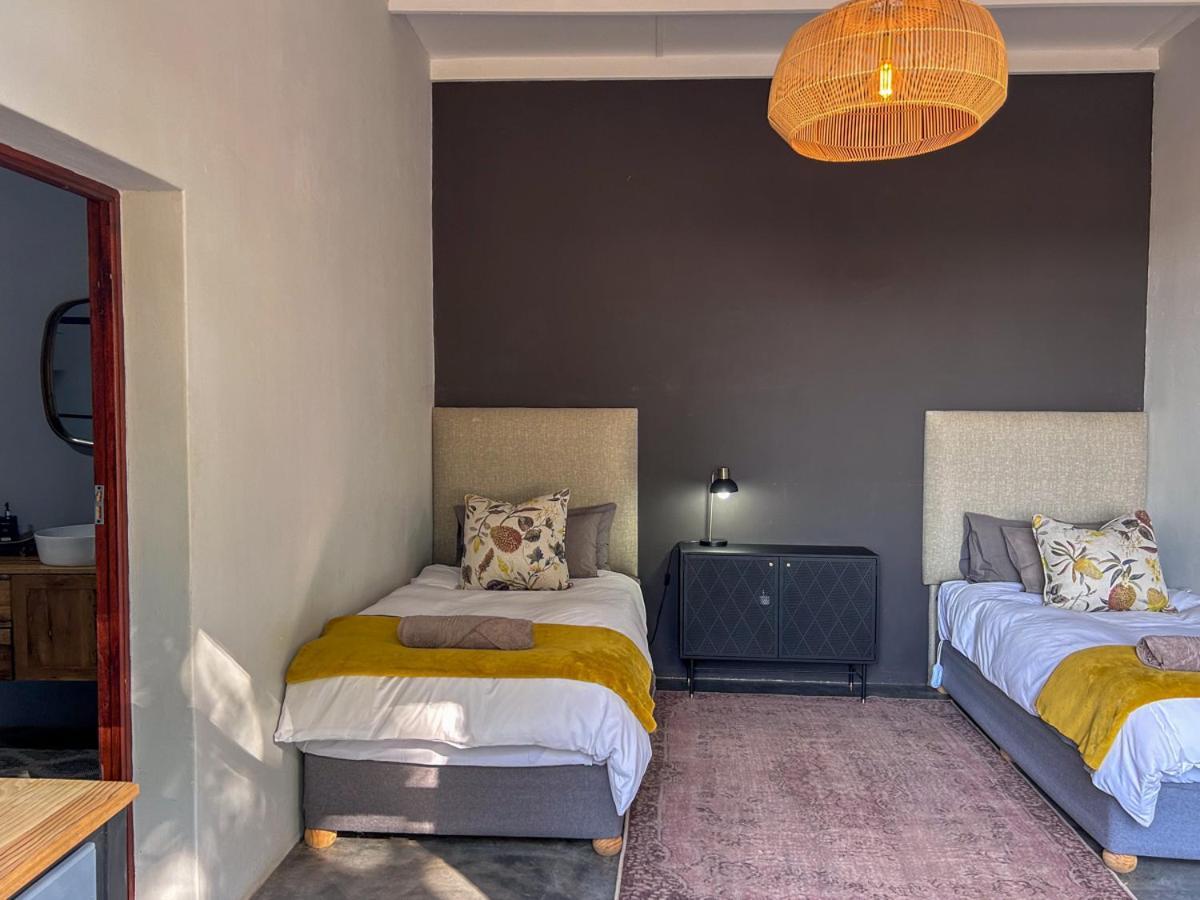 Tzamenkomst River Lodge Colesberg Ngoại thất bức ảnh